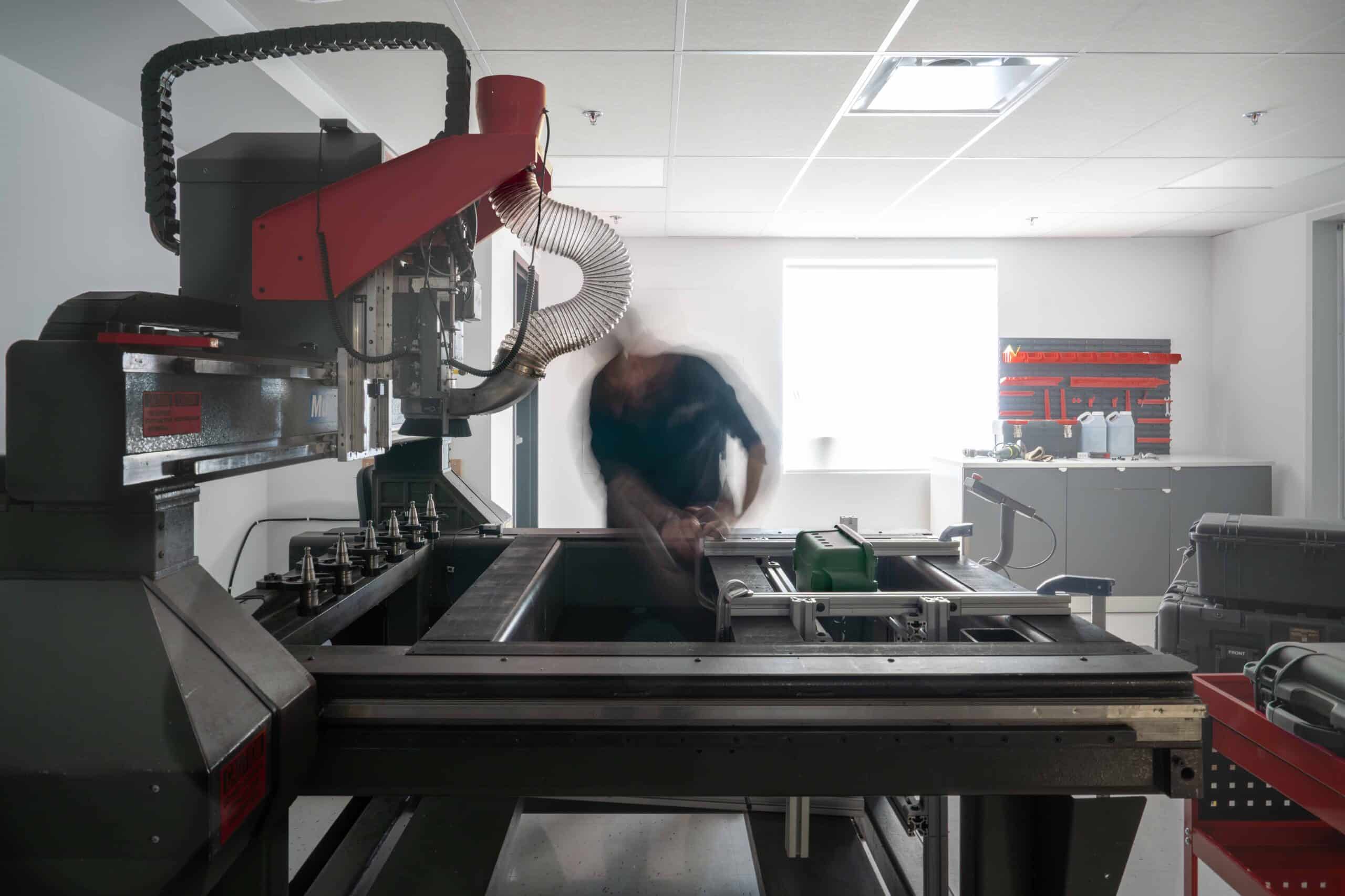 Salle CNC, bureau de Lévis, Product BCC, production, opération